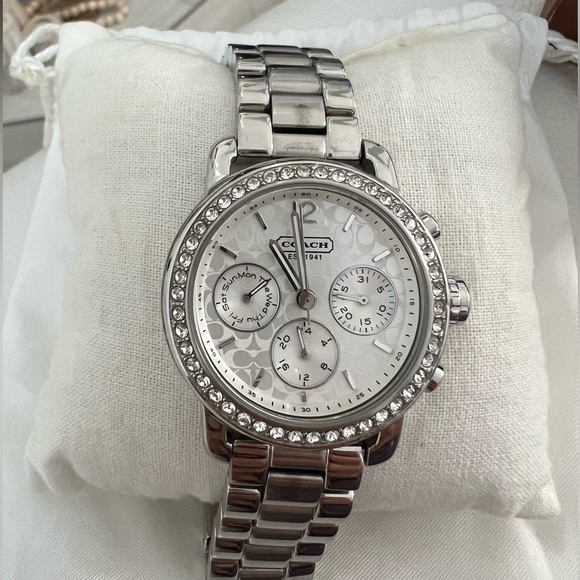 Coach watch - Picture 1 of 8